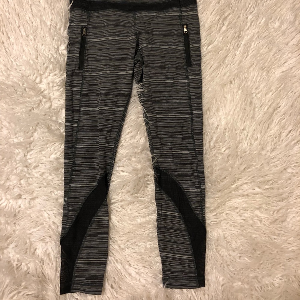 Lululemon Run Inspire 7/8 tight, size 8